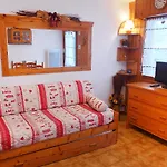 Appartement Les Jardins Du Mont-blanc-4 By Interhome *